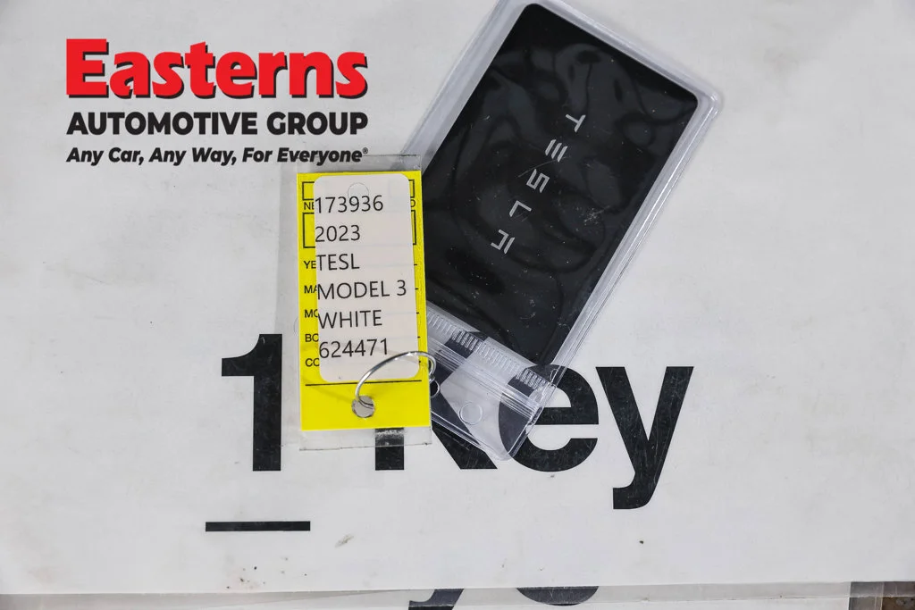 Used 2023 White Tesla Base image 19