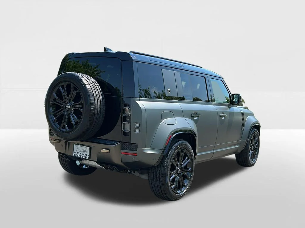 Certified Used 2025 Green Land Rover OCTA image 4