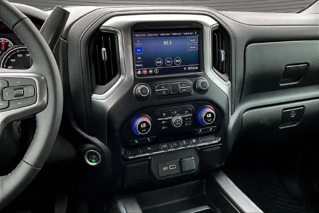 Used 2022 Blue Chevrolet RST image 10