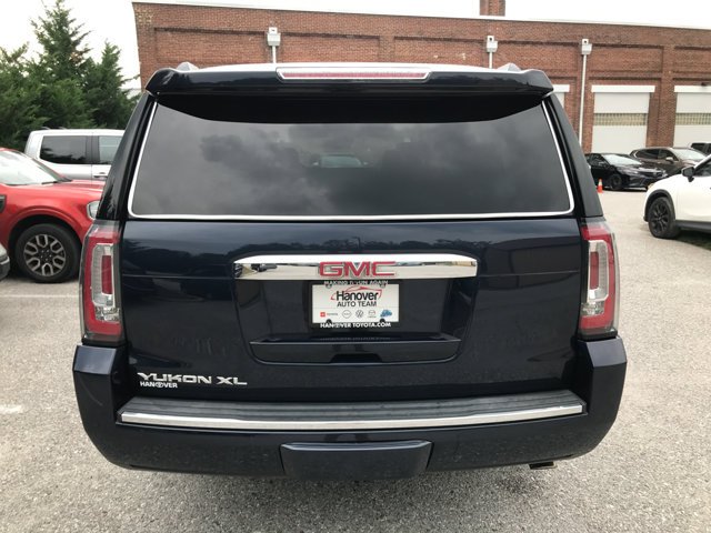 Used 2018 Dark Sapphire Blue Metallic GMC Denali image 7