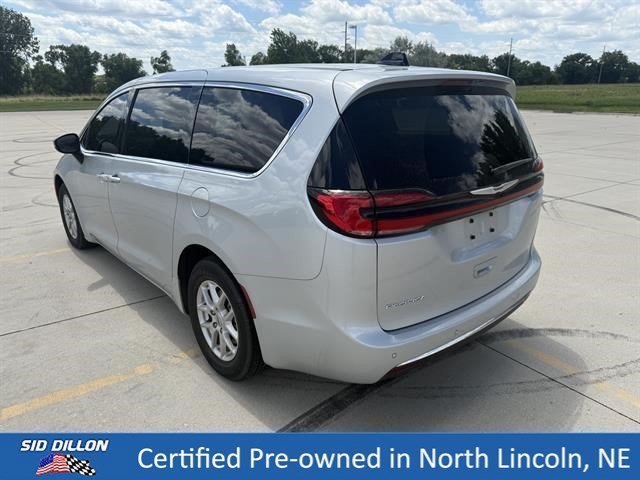 Used 2023 Silver Mist Clearcoat Chrysler Touring L image 7