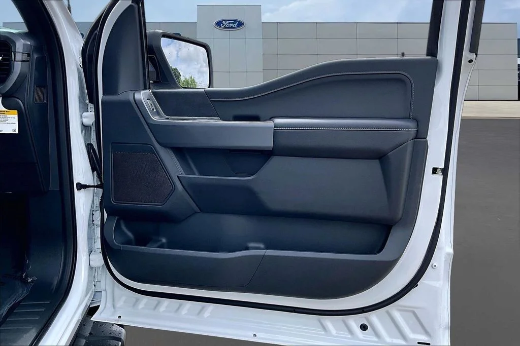 New 2026 White Ford XLT image 32