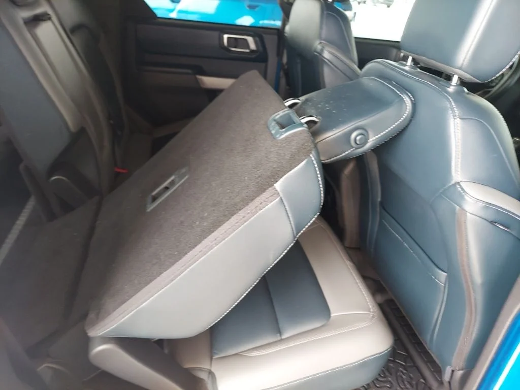 Used 2023 Blue Ford Outer Banks image 38