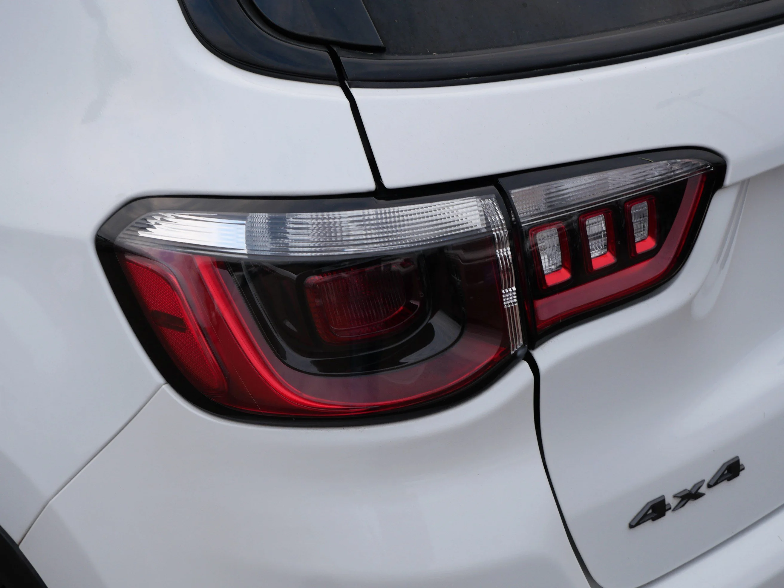 Used 2023 Bright White Clearcoat Jeep Trailhawk image 17