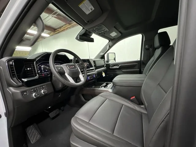 2026 GMC Sierra 2500HD SLT - Photo 10