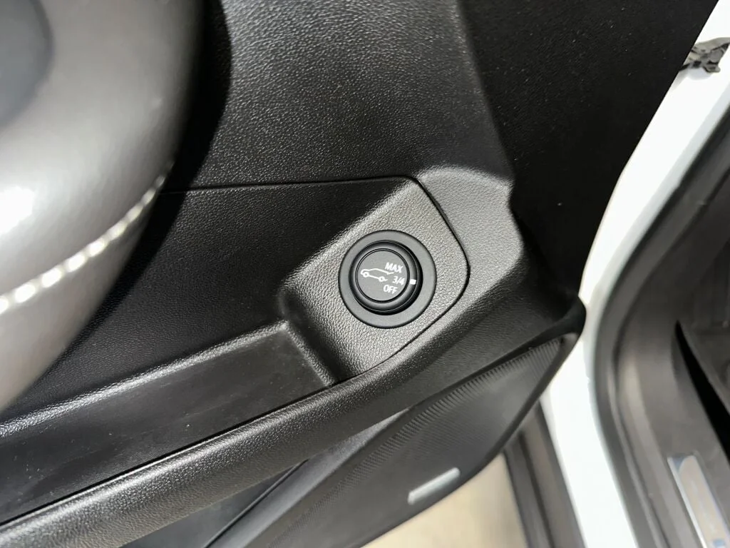 2023 GMC Terrain Denali - Photo 10