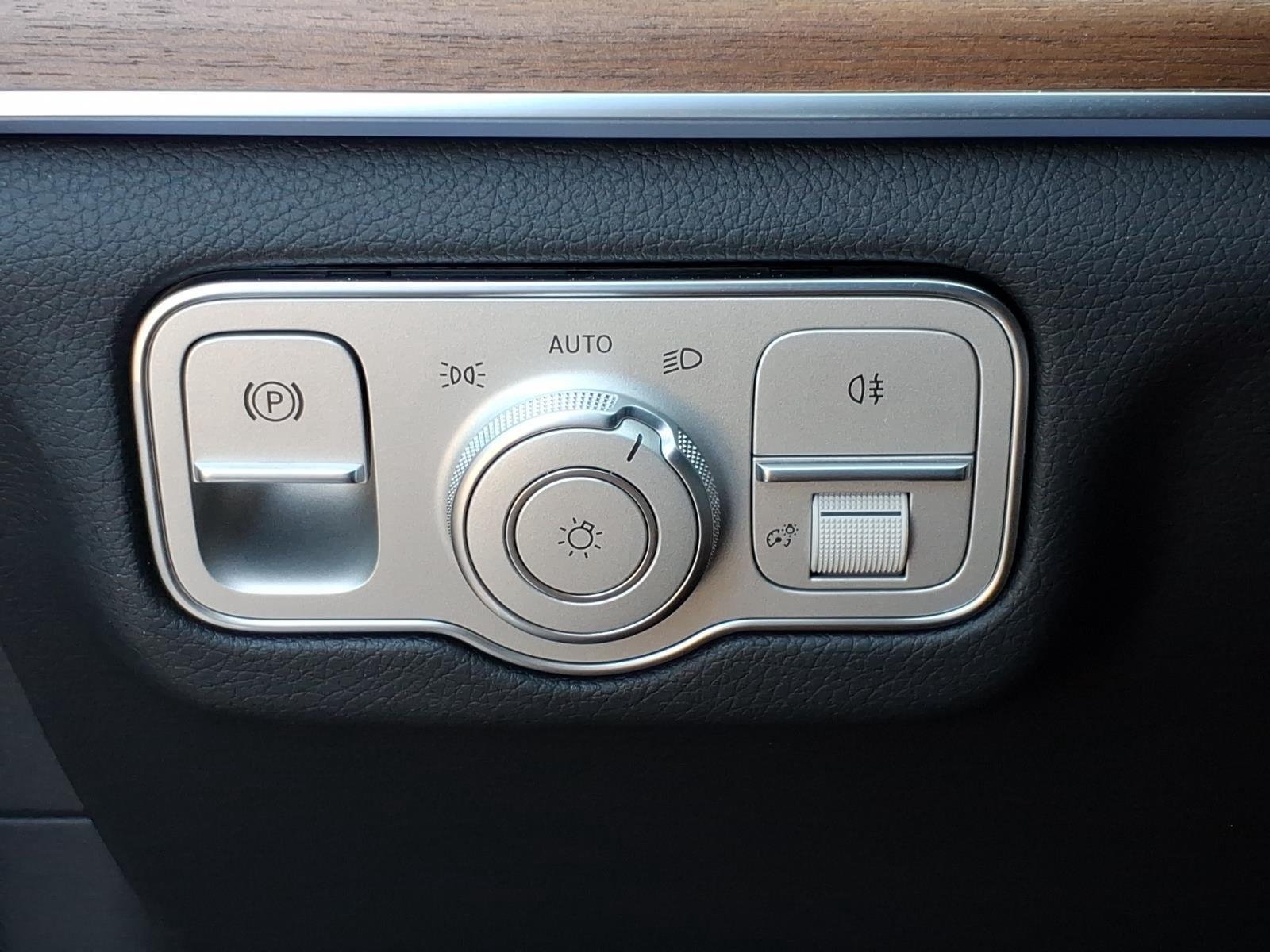 Certified Used 2026 GREY Mercedes-Benz GLE 350 image 17