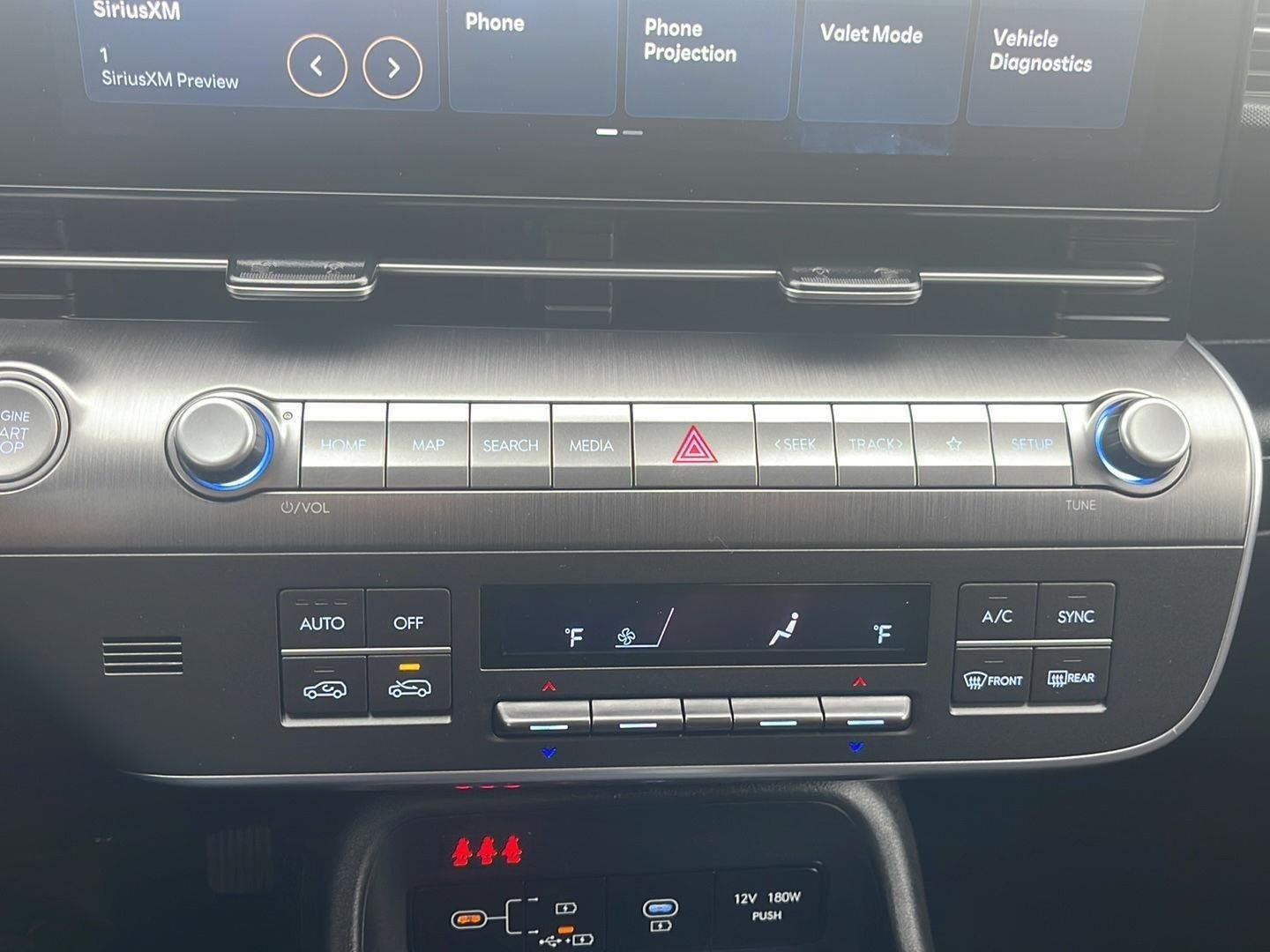 2025 Hyundai Kona SEL - Photo 30