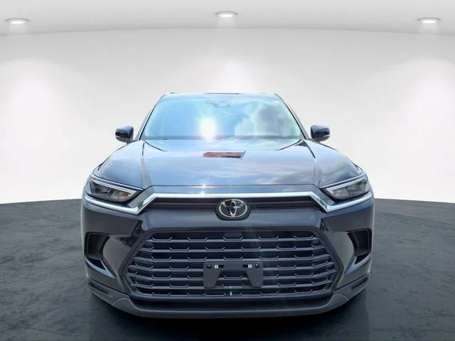 Used 2025 Black Toyota XLE image 4