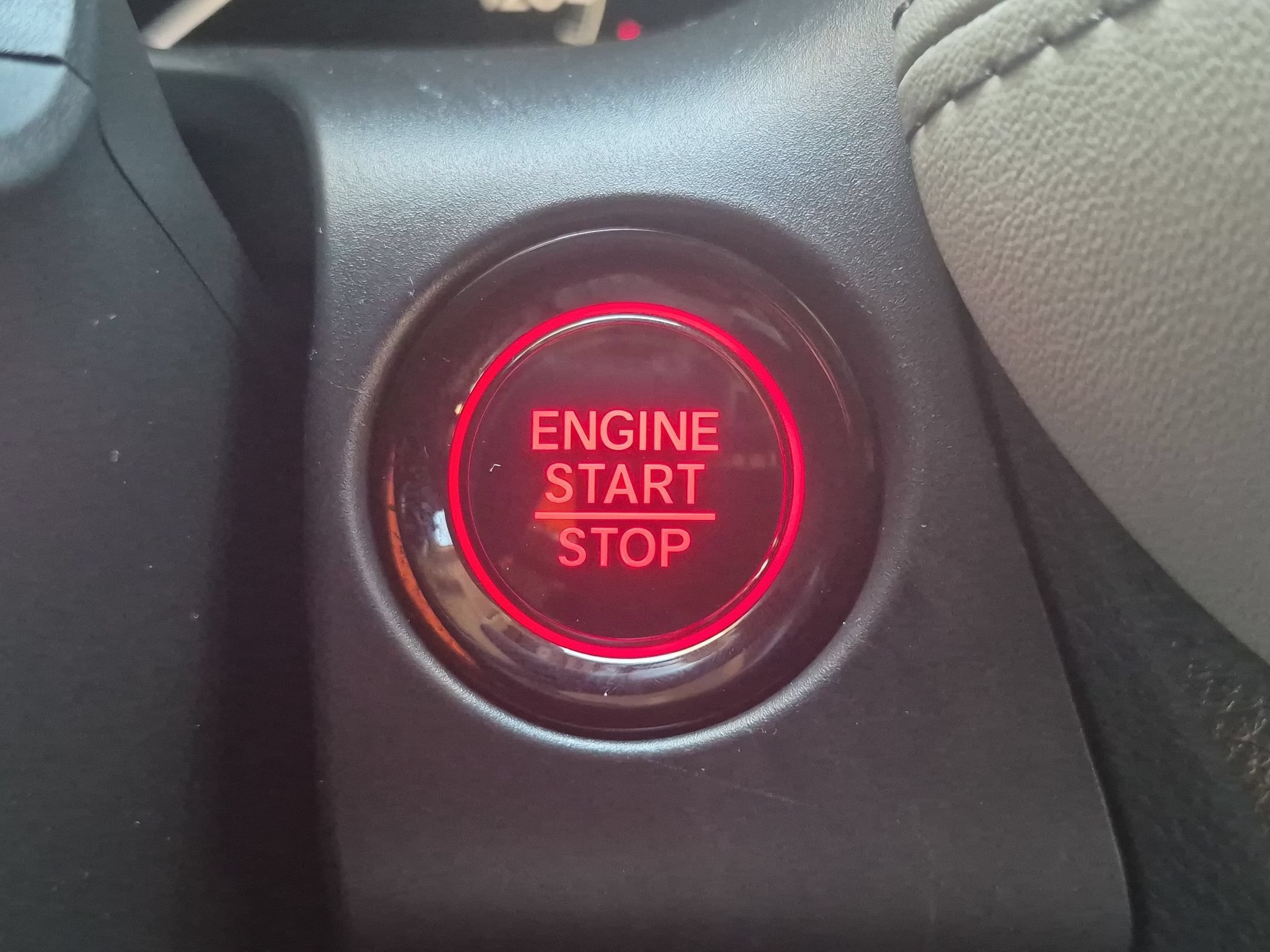 2025 Honda HR-V EX-L - Photo 17