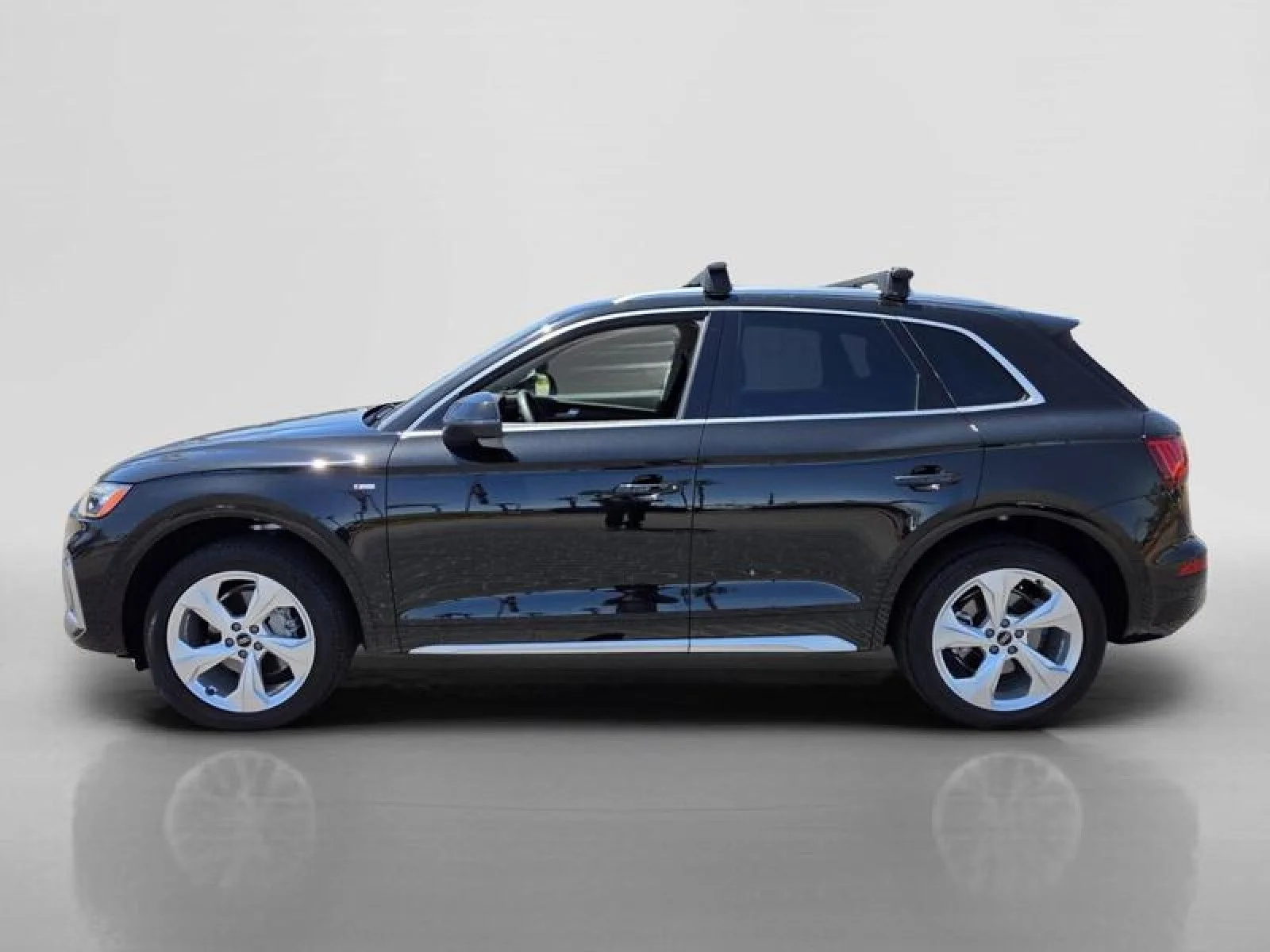 Used 2025 MYTHOS BLACK MET Audi S line Premium Plus image 2