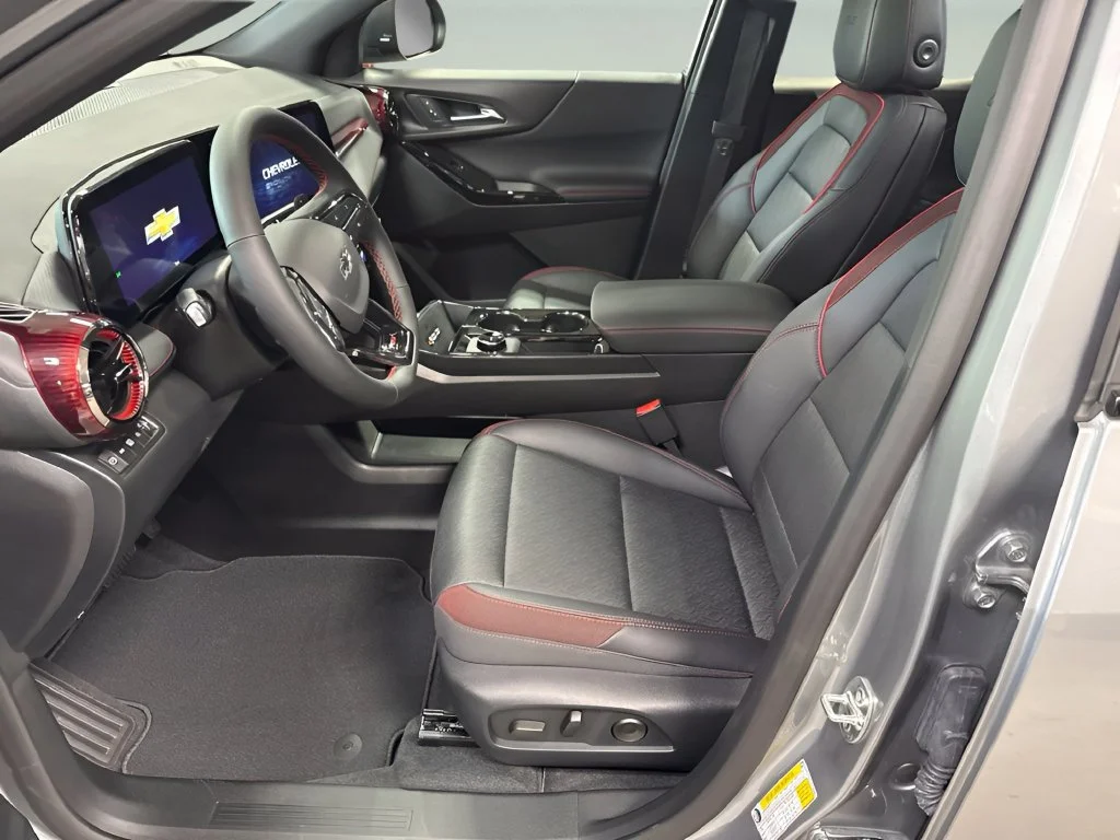 2027 Chevrolet Equinox RS - Photo 11