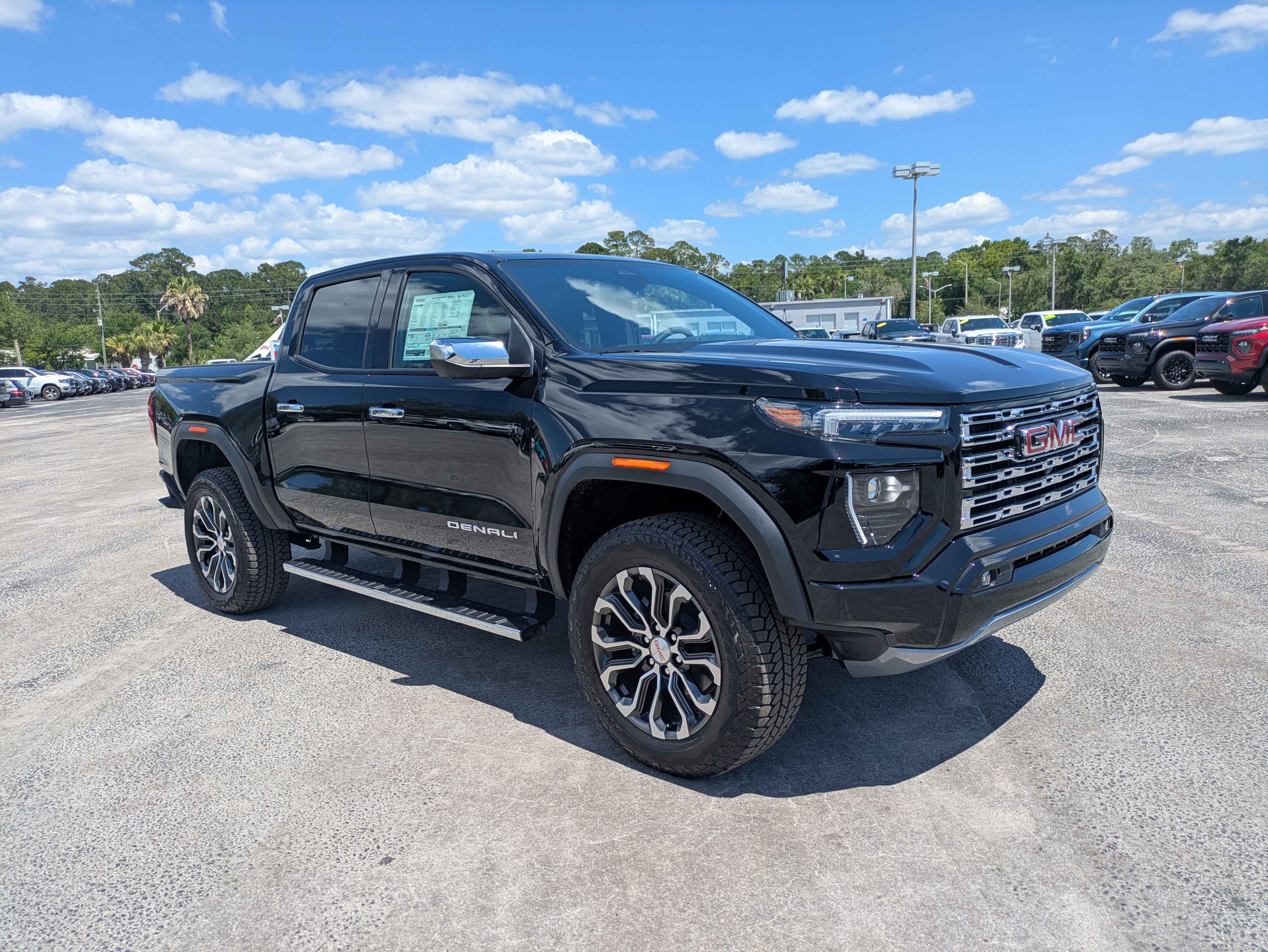 2026 GMC Canyon 4WD Denali Crew Cab Short Box's photo