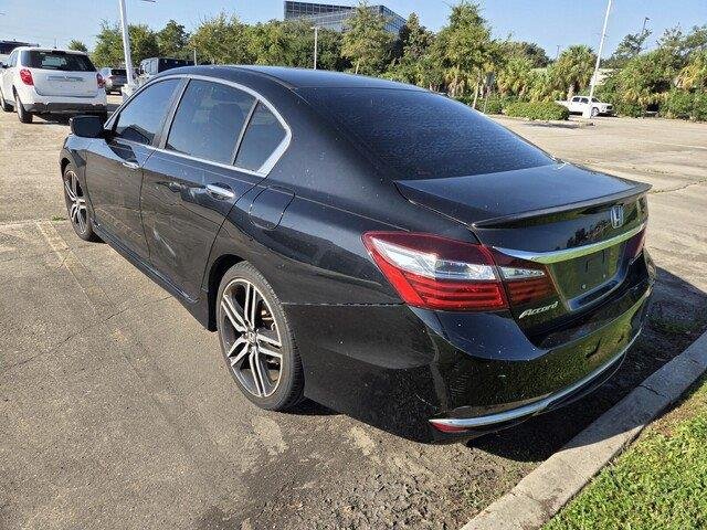 Used 2016 Crystal Black Pearl Honda Sport image 3