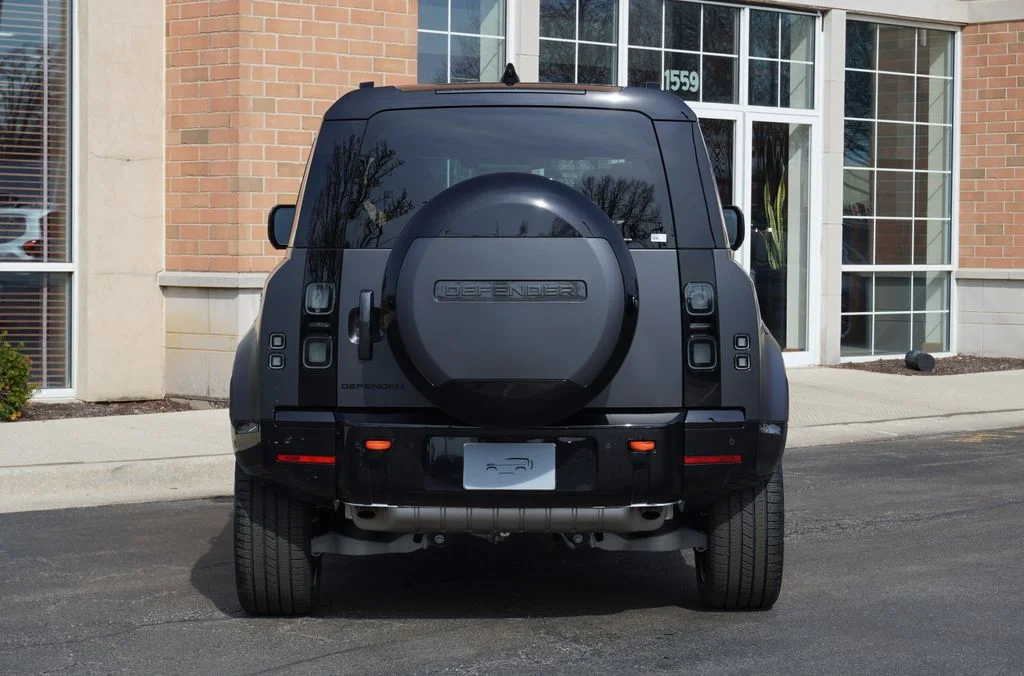 New 2026 Carpathian Grey Land Rover X image 5