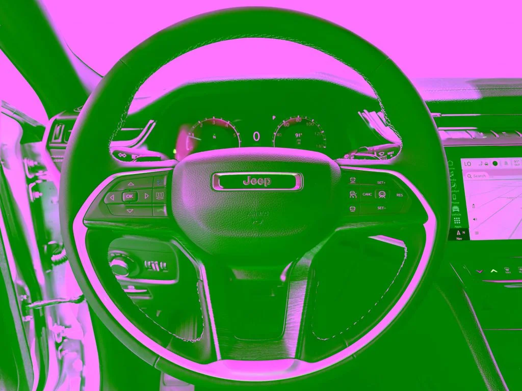 New 2026 Silver Zynith Exterior Paint Jeep Altitude image 19