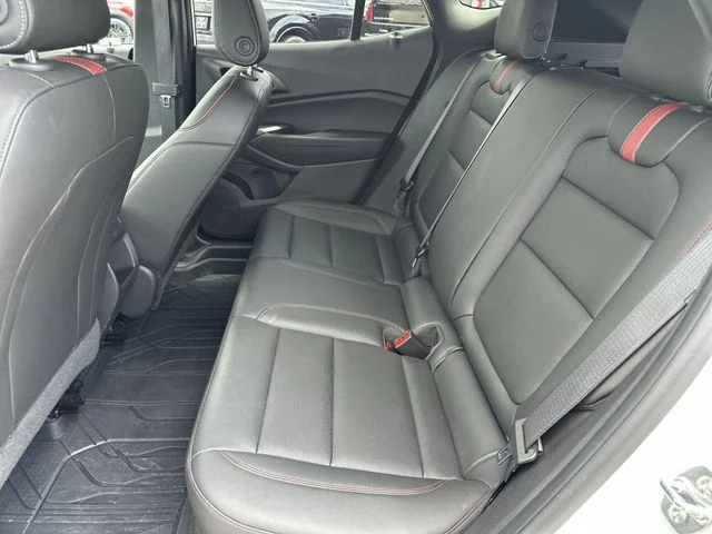 Used 2025 White Chevrolet 2RS image 26