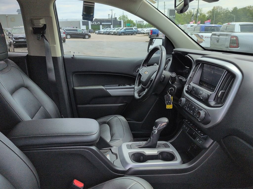 Used 2022 Beige Chevrolet ZR2 image 7