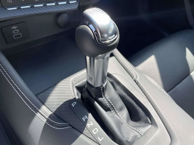 Used 2025 Iconic Silver Ford EcoBoost Premium image 10
