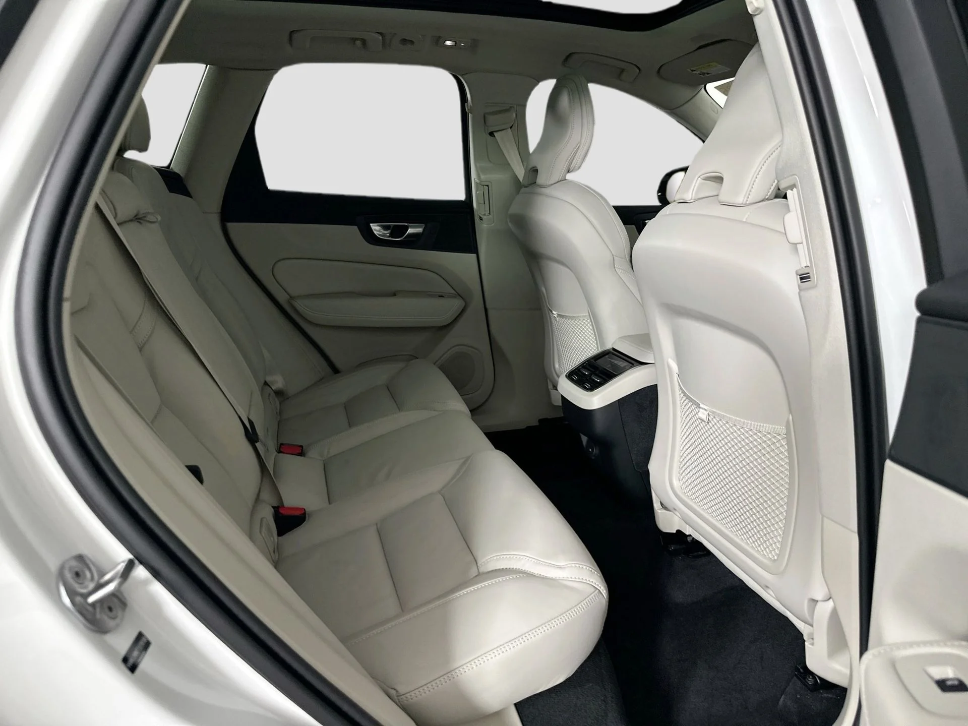 New 2026 Crystal White Volvo Ultra image 26