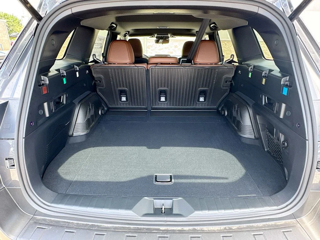 New 2026 MAGNETITE GRAY METALLIC Subaru Touring XT image 32