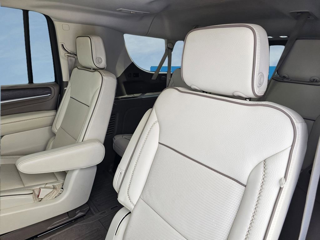 Used 2023 Onyx Black GMC Denali image 34