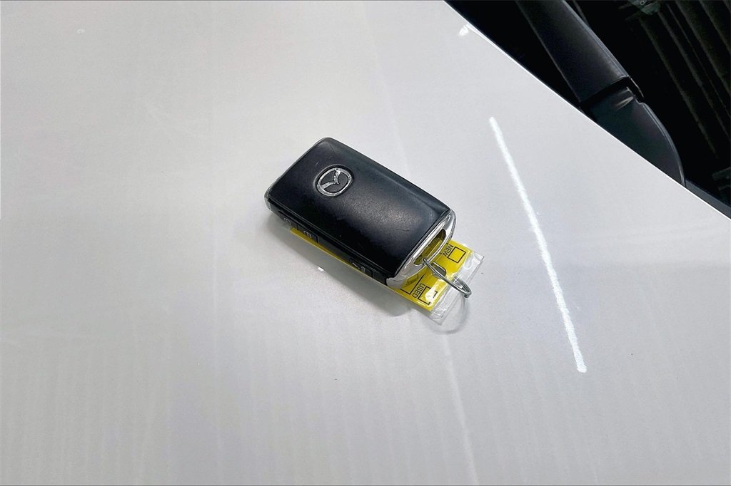 2023 MAZDA CX-5 - Image 10