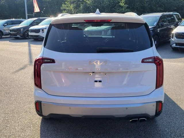 Certified Used 2024 White Kia S image 3