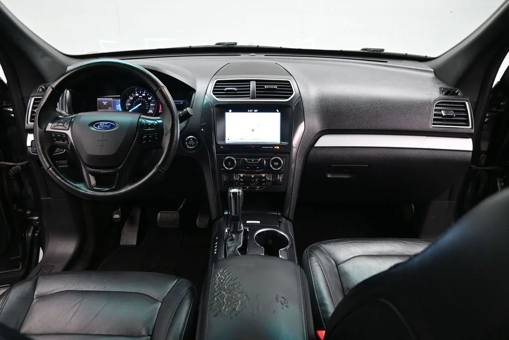 Certified Used 2017 Gray Ford XLT image 20