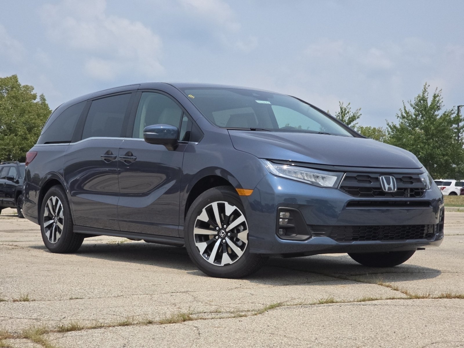 New 2026 Smoke Blue Pearl Honda EX-L image 2