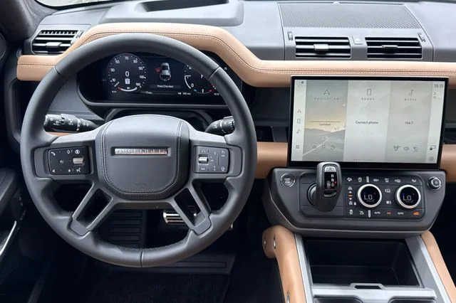 New 2026 Woolstone Green Land Rover X image 13