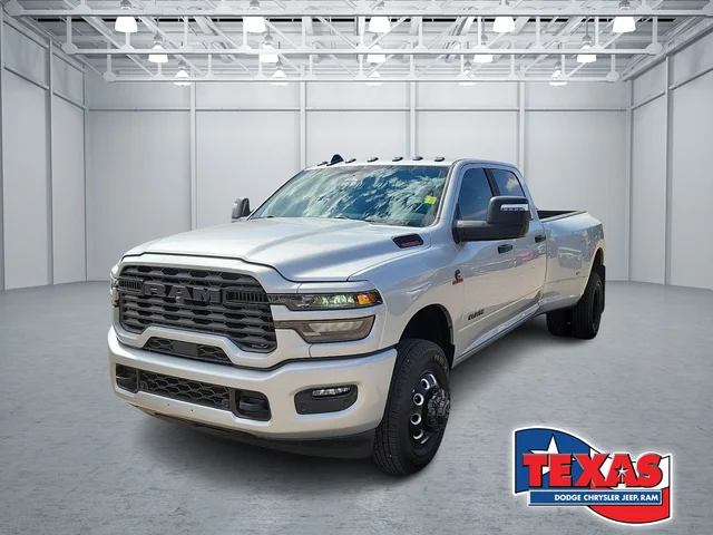 2026 Ram 3500 LONE STAR CREW CAB 4X4 8' BOX
