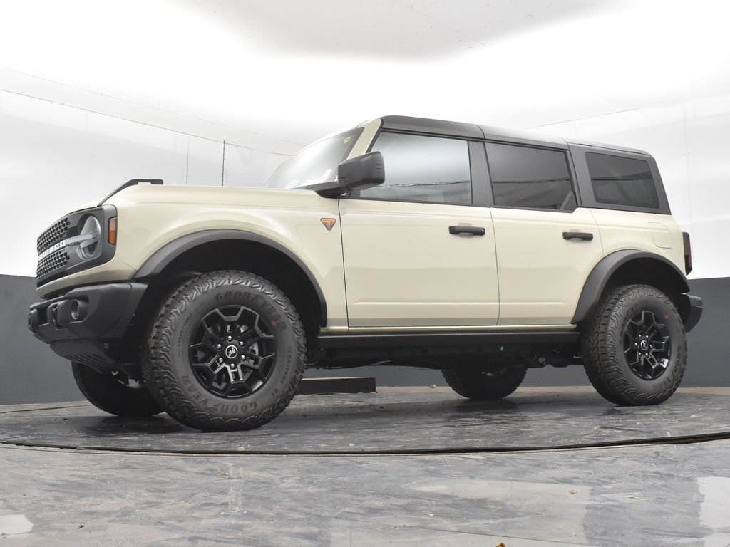 New 2026 Desert Sand Ford Badlands® image 29