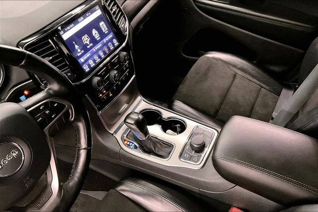 Used 2020 Velvet Red Pearlcoat Jeep Altitude image 17