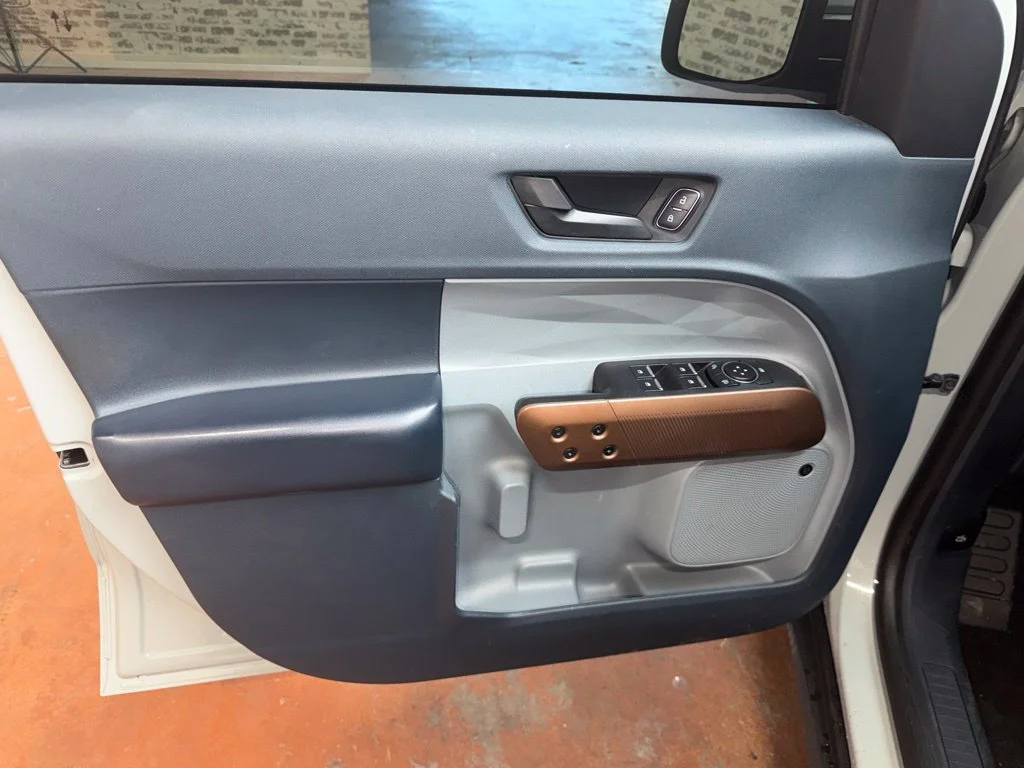 Used 2023 Cactus Ford Lariat image 25