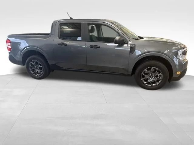 Certified Used 2024 Gray Ford XLT image 13
