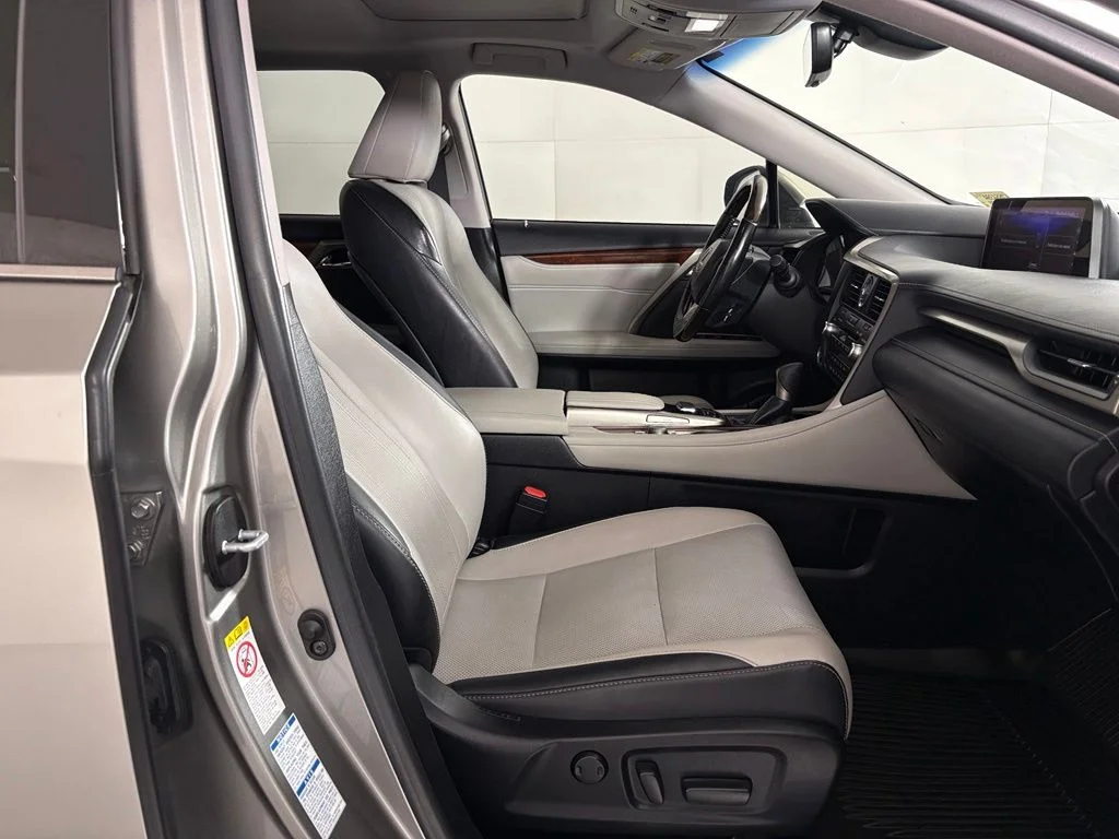 Used 2018 Silver Lexus 450hL Premium image 45