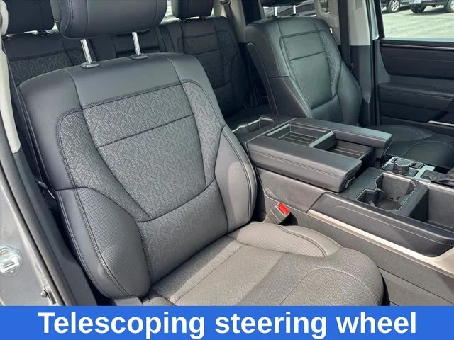 Used 2022 Silver Toyota SR5 image 18