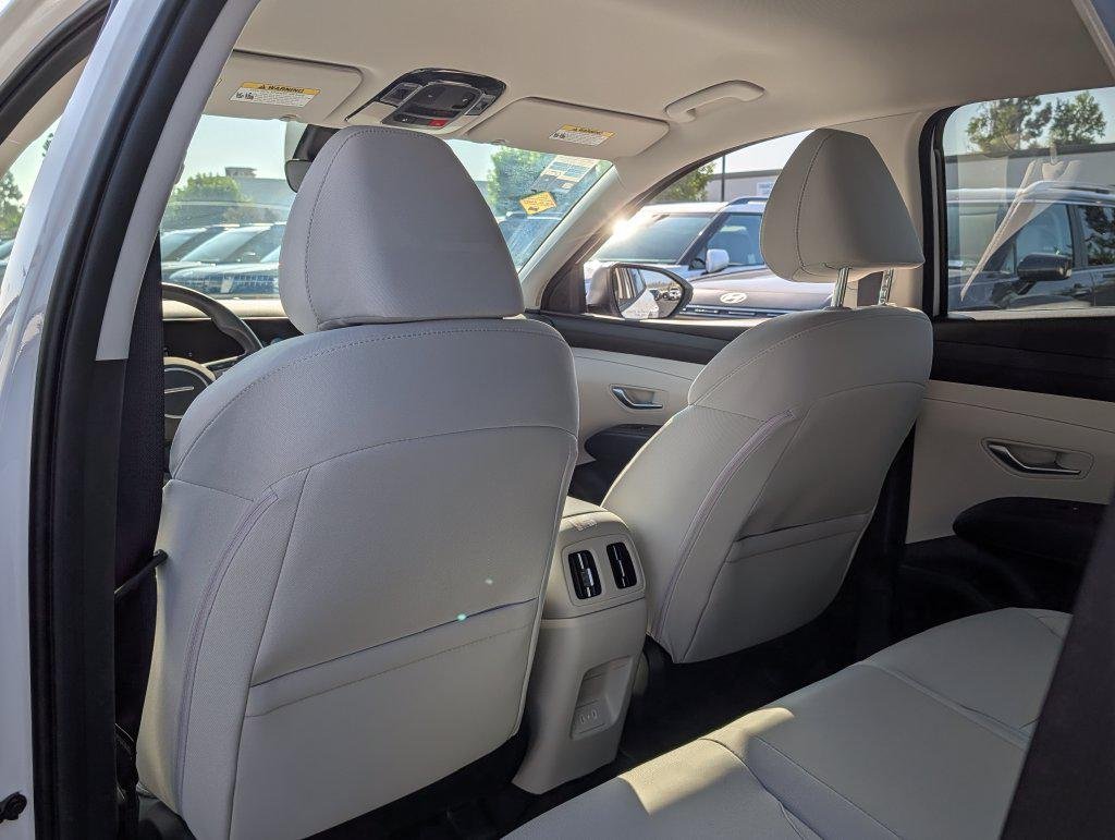 New 2026 White Hyundai SEL FWD image 14