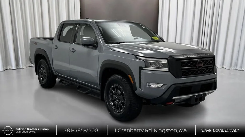 New 2027 Gray Nissan PRO-4X image 8
