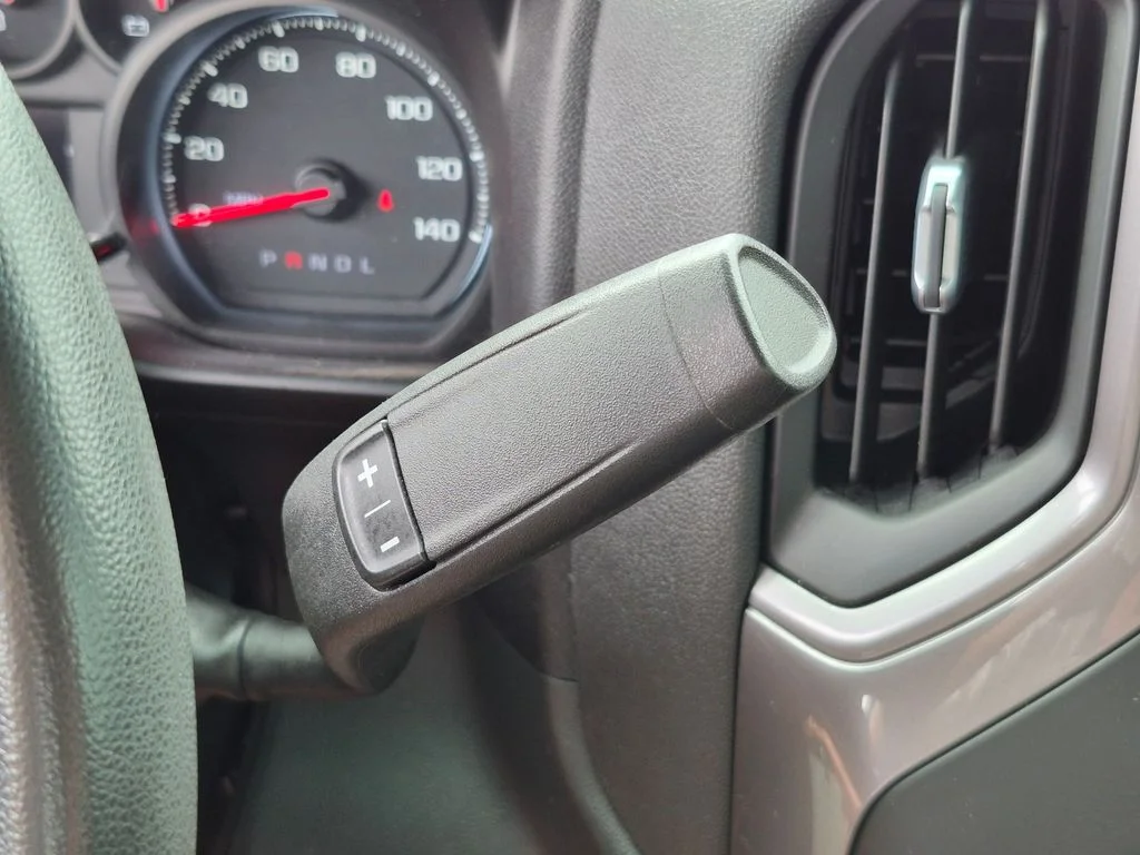 Used 2020 Blue Chevrolet Custom image 24