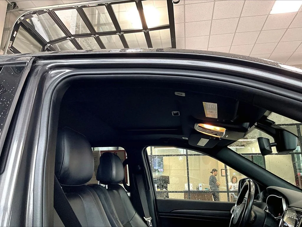 Used 2020 Gray Jeep Altitude image 21