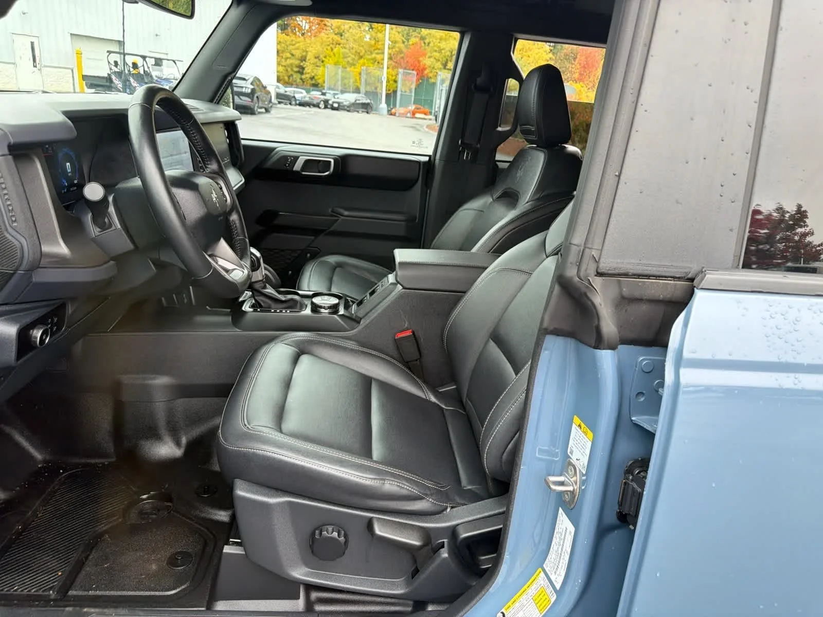 Used 2025 Azure Gray Metallic Tri-Coat Ford Badlands image 4