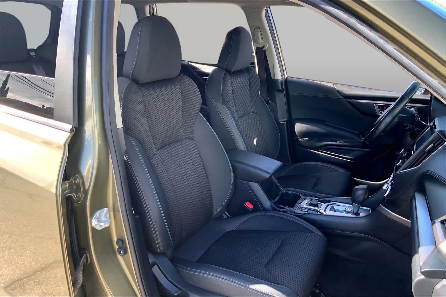 Used 2023 Autumn Green Metallic Subaru Premium image 8