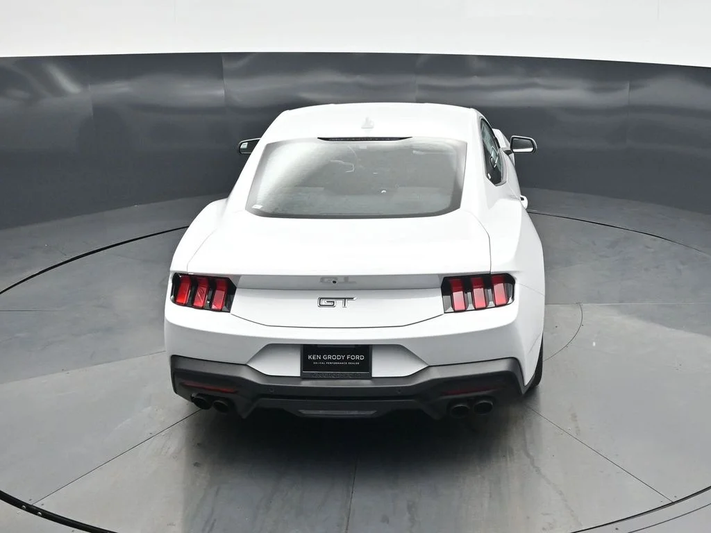 New 2026 Oxford White Ford GT image 35