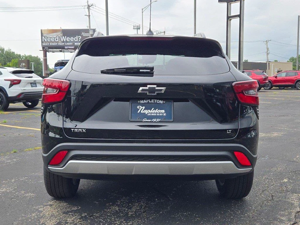 New 2026 Mosaic Black Metallic Chevrolet LT image 11