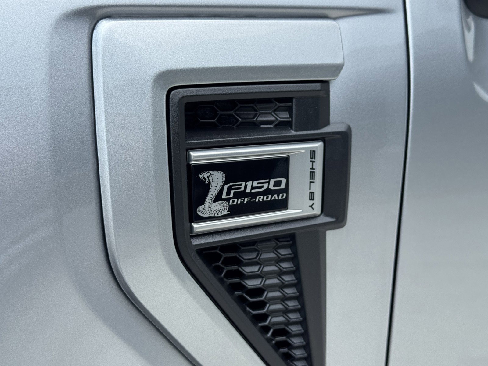 2025 Ford F-150 Lariat - Photo 13