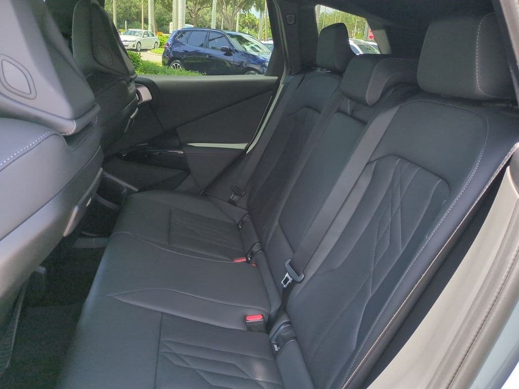 New 2026 Brooklyn Grey Metallic BMW 30 xDrive image 14