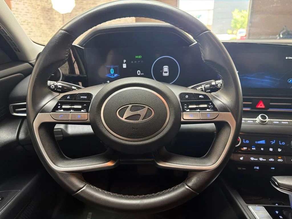Used 2024 Abyss Black Hyundai Limited image 15