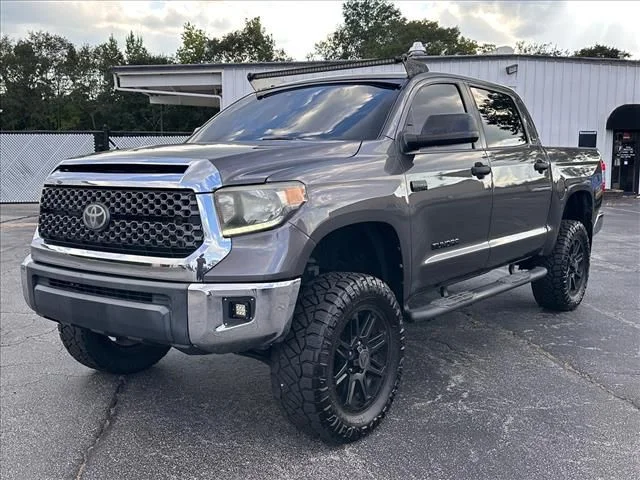 Used 2020 Gray Toyota SR5 image 5